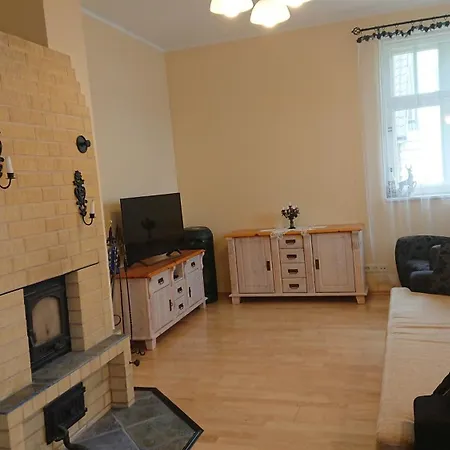 Lovely Flat In بارنو